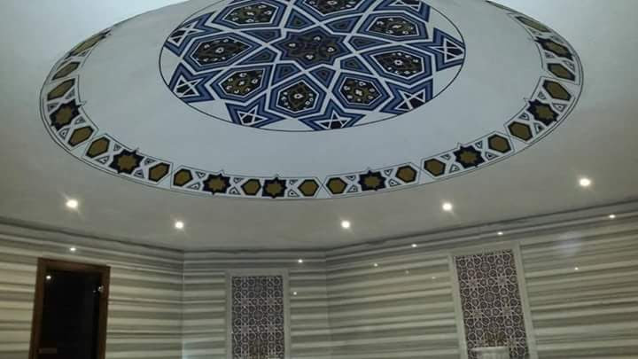 Çini kubbe madalyonu: El işi kubbe göbeği ve gizli aydınlatma